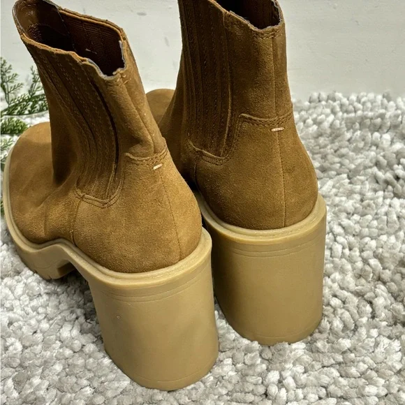 Dolce Vita Woman Pull On Ankle Boot Size: 10 - Picture 3 of 4